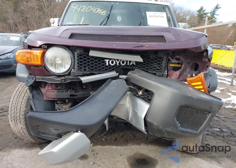2007 Toyota Fj Cruiser z USA, uszkodzony, nr VIN JTEBU11F67001832